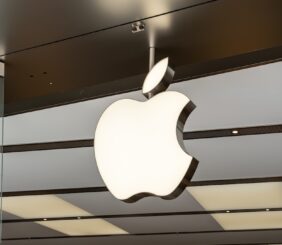 apple-nom-steve-jobs-iphone