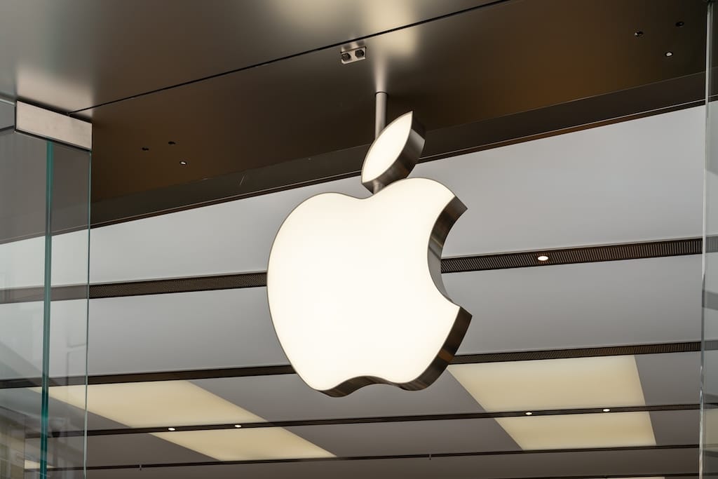 apple-nom-steve-jobs-iphone